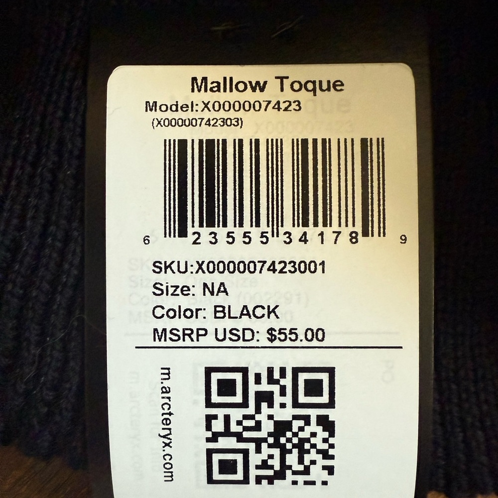 Arc'teryx Dark Navy Ribbed Beanie - Picture 2 of 3